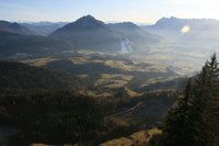 Blick vom Gipfel nach Kssen und das Unterberghorn
