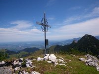 Gipfelkreuz - rechts dahinter die Hochsalwand