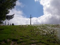 Am Gipfelkreuz des Rechelkopfs