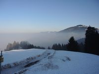 Blick ins Rosenheimer Becken, rechts der Farrenpoint