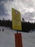 Der Aufstieg auf der Piste ist gesperrt